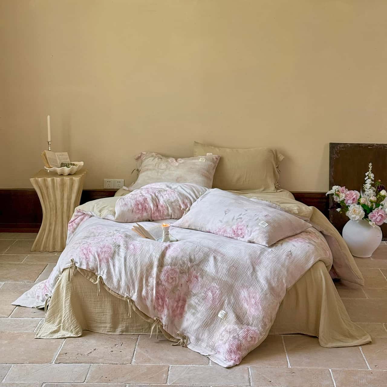 Texihome Duvet Cover Set with Vintage Floral Print - Main Image