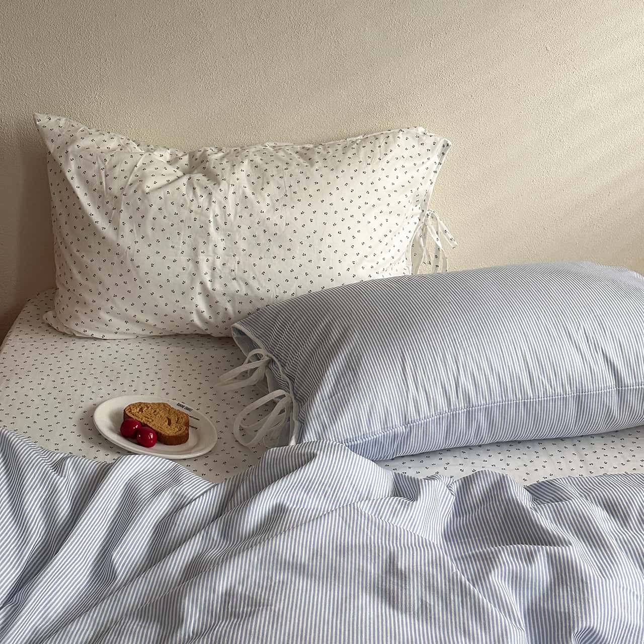 Texihome Striped Cotton Bedding Set with Tie Closures - Main Image