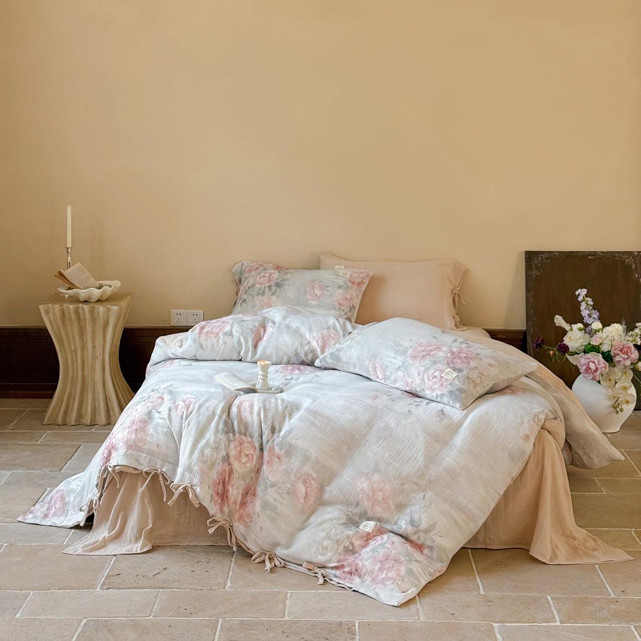 Floral Crepe Duvet Cover Set with Tie Closures