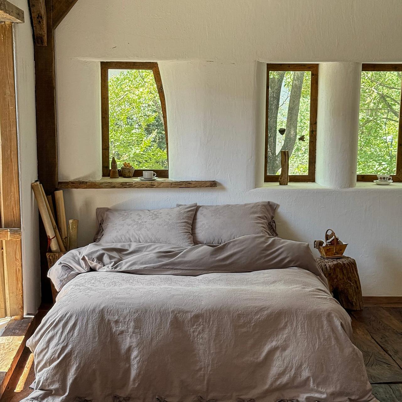 Floral Jacquard Duvet Cover Set with Tie Closures